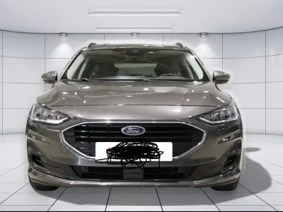Usata Ford Focus Active 120 CV (88 kW) 2022 Grigio Station wagon