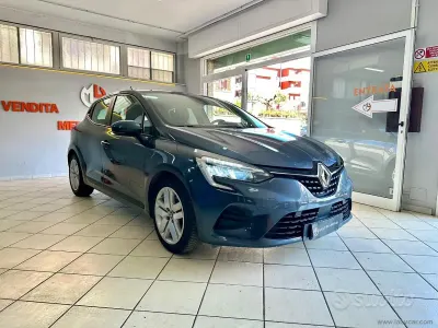 Gebraucht Renault Clio V Business 101 PS (74 kW) 2021 Other Limousine