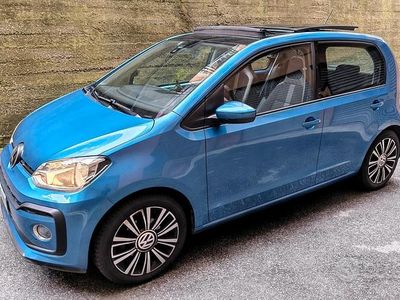 Usata VW up! high up! 90 CV (66 kW) 2017 Blu Utilitaria