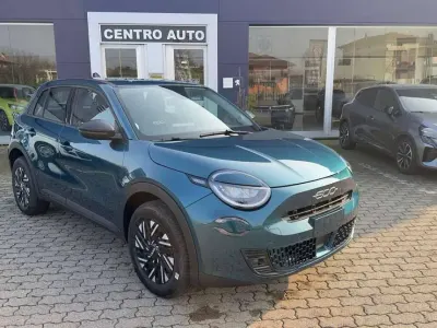 Nuova Fiat 600 Pop 101 CV (74 kW) 2026 Verde SUV