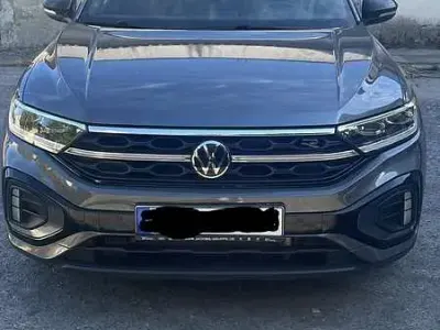 Usata VW T-Roc R-line 150 CV (110 kW) 2023 Grigio SUV