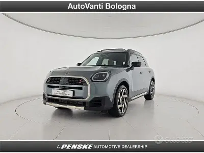 Usata Mini Countryman Favoured 204 CV (150 kW) 2025 Verde SUV