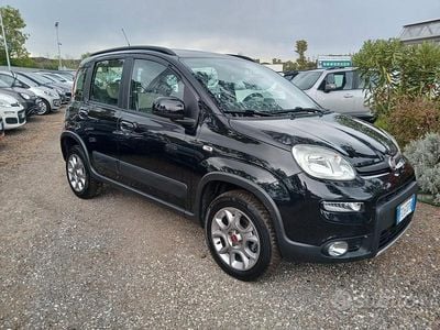 Usata Fiat Panda 4x4 S 95 CV (69 kW) 2016 Nero Utilitaria