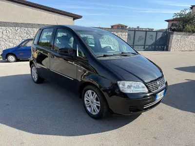 Usata Fiat Idea Active 95 CV (69 kW) 2011 Nero Monovolume