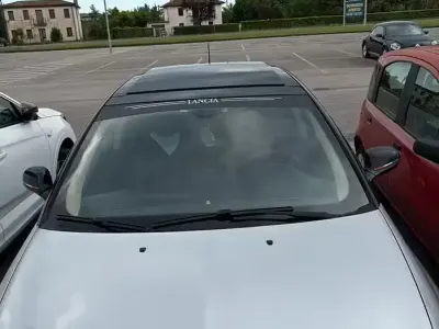 Usata Lancia Delta 90 CV (66 kW) 2009 Grigio Utilitaria