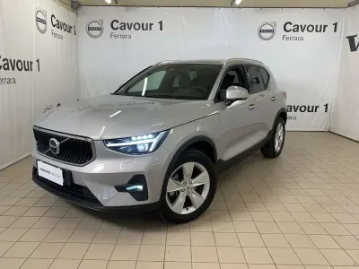 Usata Volvo XC40 Core 163 CV (119 kW) 2025 Argento SUV