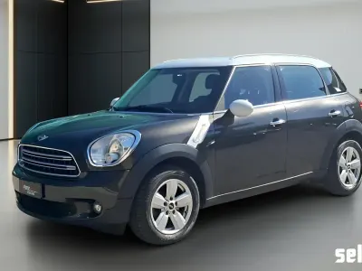 Usata Mini Cooper D Countryman Business 111 CV (81 kW) 2017 5v grigio manganese metallizza SUV