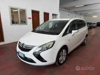 Usata Opel Zafira Tourer Cosmo 150 CV (110 kW) 2013 Bianco Monovolume