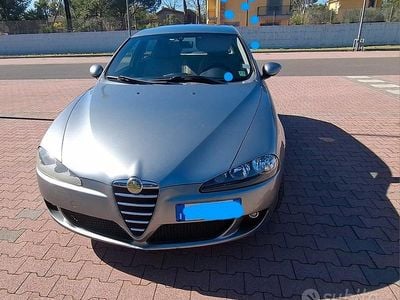 Usata Alfa Romeo 147 2005 Grigio Utilitaria