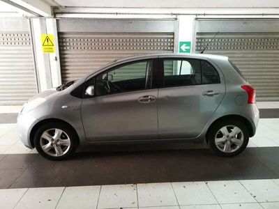 usata Toyota Yaris YarisII 2005 5p 1.4 d-4d Sol m-mt