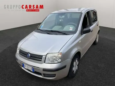 Usata Fiat Panda Dynamic 67 CV (49 kW) 2004 Rosso Utilitaria