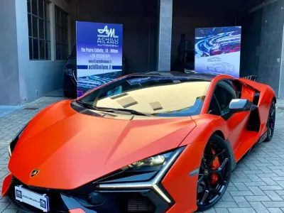 Usata Lamborghini Revuelto