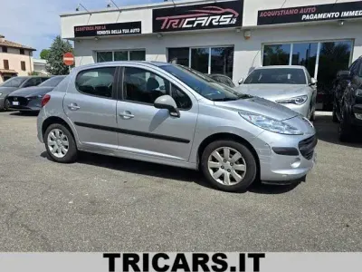 Usata Peugeot 207 73 CV (53 kW) 2008 Argento Berlina