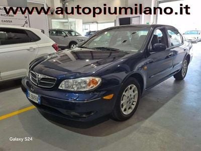 Usata Nissan Maxima 140 CV (102 kW) 2000 Blu/azzurro Berlina
