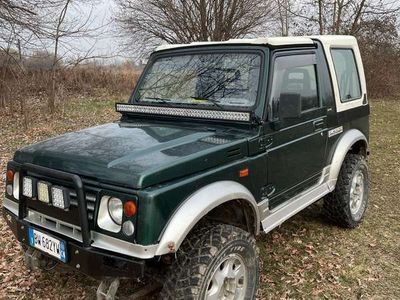 Suzuki Samurai