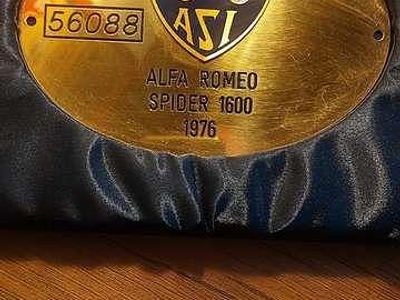 Usata Alfa Romeo Spider 94 CV (69 kW) 1976 Rosso Cabrio