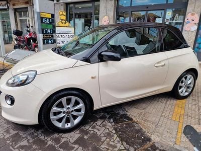 Usata Opel Adam Unlimited 87 CV (63 kW) 2016 Beige Utilitaria