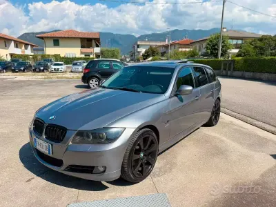 Usata BMW 320 177 CV (130 kW) 2009 Bluazzurro Station wagon