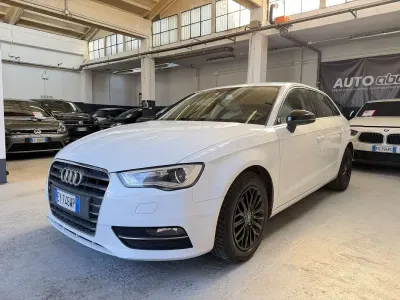 Käytetty Audi A3 Admired 110 HP (80 kW) 2015 Sedan