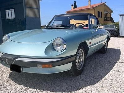 Usata Alfa Romeo 2000 128 CV (94 kW) 1984 Cabrio