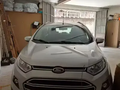 Usado Ford Ecosport 90 CV (66 kW) 2015 Gris SUV