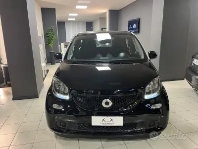 Usata Smart ForFour Passion 71 CV (52 kW) 2017 Nero Utilitaria