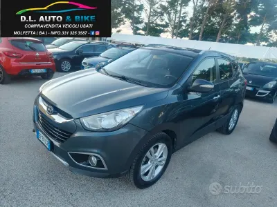Usado Hyundai ix35 Comfort 115 HP (84 kW) 2011 Cinzento SUV