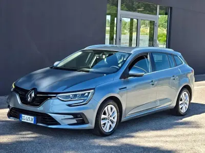 Usata Renault Mégane GrandTour Business 116 CV (85 kW) 2021 Argento Station wagon