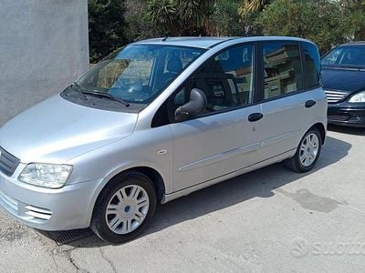Usata Fiat Multipla Emotion 120 CV (88 kW) 2006 Grigio Monovolume