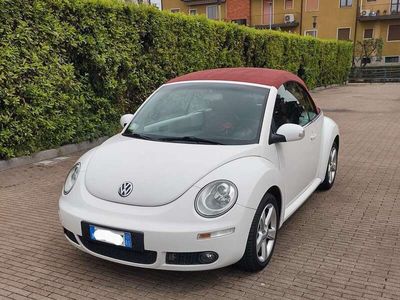 usata VW Beetle NewCabrio 1.9 tdi limited Red Edition