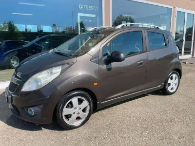 Usata Chevrolet Spark LT 82 CV (60 kW) 2011 Antracite Utilitaria