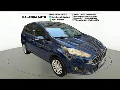 Usado Ford Fiesta 75 HP (55 kW) 2015 Azul Citadino