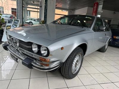 Begagnad Alfa Romeo Alfetta GT/GTV 1970 Grå Sportkupé