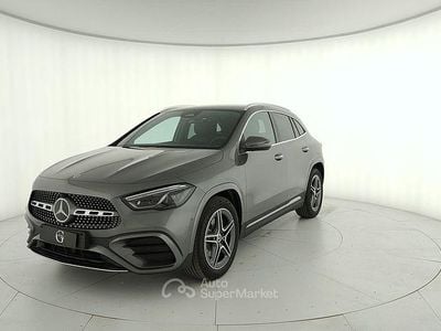 Nuova Mercedes GLA200 150 CV (110 kW) 2026 Gray SUV