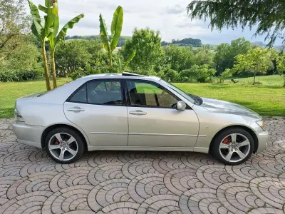 Usata Lexus IS200 155 CV (114 kW) 2000 Berlina
