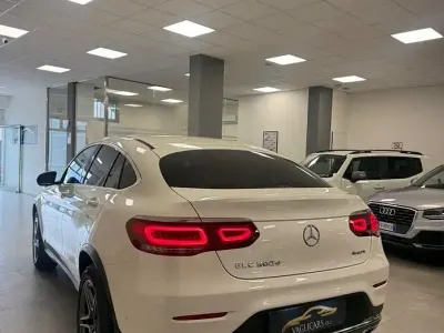 Usata Mercedes GLC300 Premium Plus 245 CV (180 kW) 2021 Bianco SUV