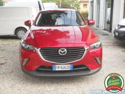 usata Mazda 3 1.5L Skyactiv-D Evolve Ferrara