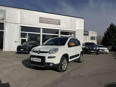 Usata Fiat Panda 4x4 75 CV (55 kW) 2014 Bianco Utilitaria