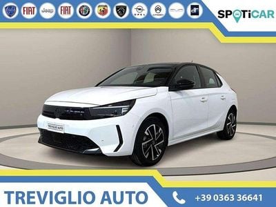 Bianco / metallizzato Usata 2024 Opel Corsa Berlina | 14.950 € (Buon prezzo)