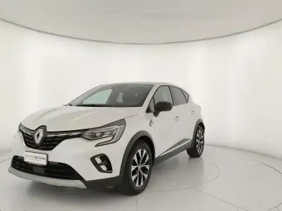 Usata Renault Captur Techno 143 CV (105 kW) 2023 Bianco SUV