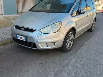 Usata Ford S-MAX 140 CV (102 kW) 2008 Monovolume