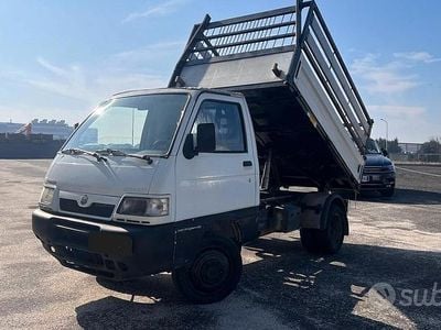 Usata Piaggio Porter 65 CV (47 kW) 2005 Bianco