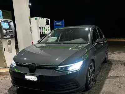 Usata VW Golf VIII 116 CV (85 kW) 2022 Grigio Berlina