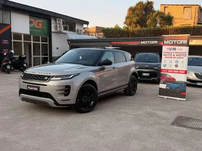 Usata Land Rover Range Rover evoque R-Dynamic 179 CV (131 kW) 2020 Beige SUV