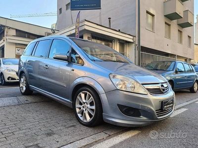 usata Opel Zafira 1.9 cdti Cosmo 150cv 7 POSTI AUTOMATI