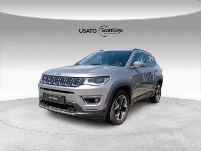 Usado Jeep Compass Limited 140 CV (102 kW) 2018 Gris SUV