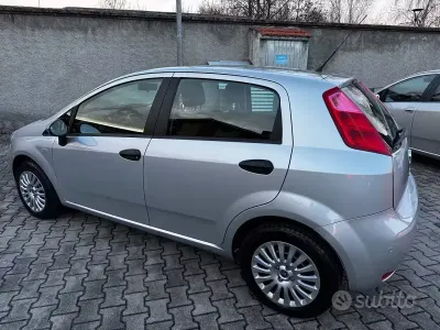 Occasion Fiat Punto 77 ch (56 kW) 2015 Argent Citadine