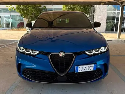 Usata Alfa Romeo Tonale Edizione Speciale 179 CV (131 kW) 2023 Azzurro metallizzato SUV