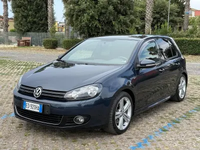 Usata VW Golf VI R-line 160 CV (117 kW) 2010 Blu Utilitaria