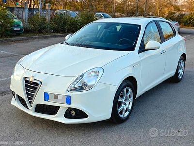 Usata Alfa Romeo Giulietta 105 CV (77 kW) 2014 Bianco Utilitaria